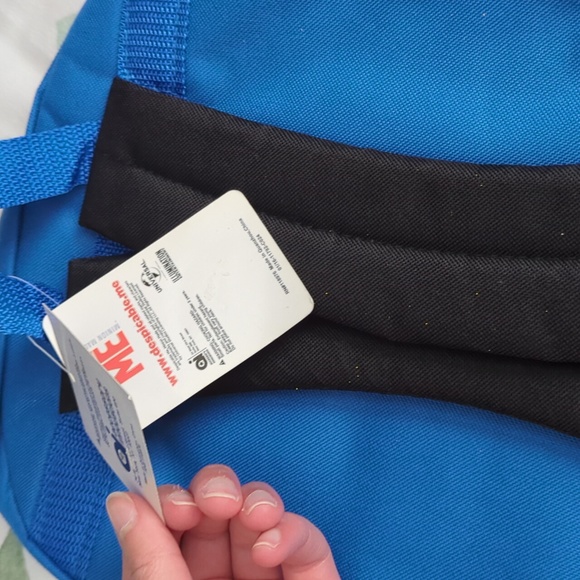 Minions Backpack - Picture 5 of 11